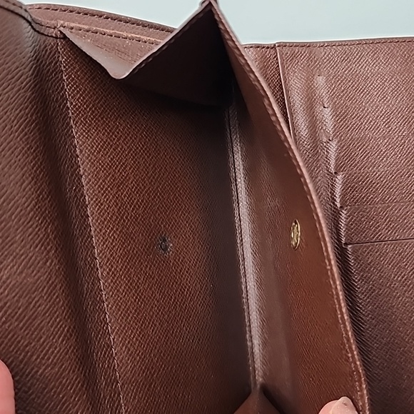 Louis Vuitton Damier Ebene Wallet - Picture 11 of 11